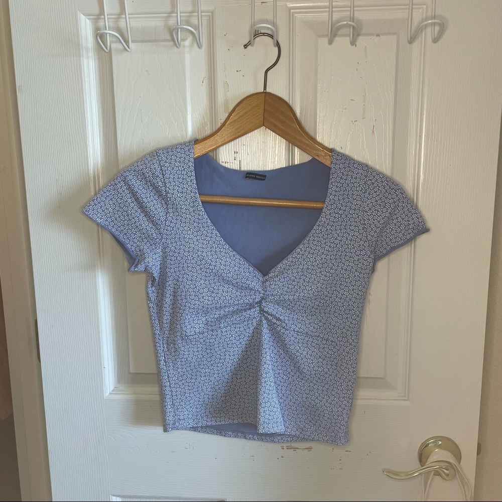 Brandy Melville John Galt blue floral gina top!